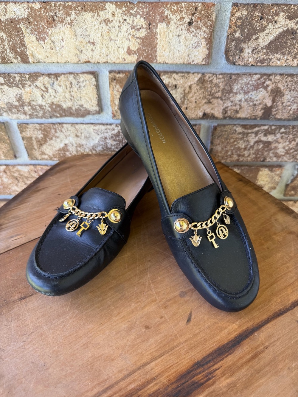 Vintage Covington Marvel Leather Charmed Loafers Women’s Size 8.5